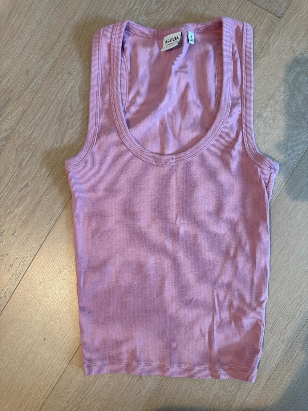 Aritzia Soft Pink Ribbed Scoop Neck Tank